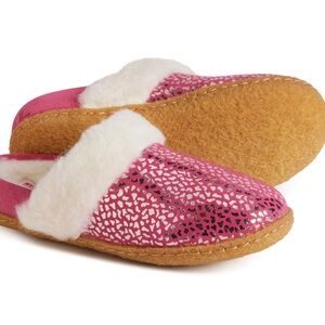 NEW Sorel Nakiska Slide II Faux Fur Slippers Youth Cactus Pink NWOB